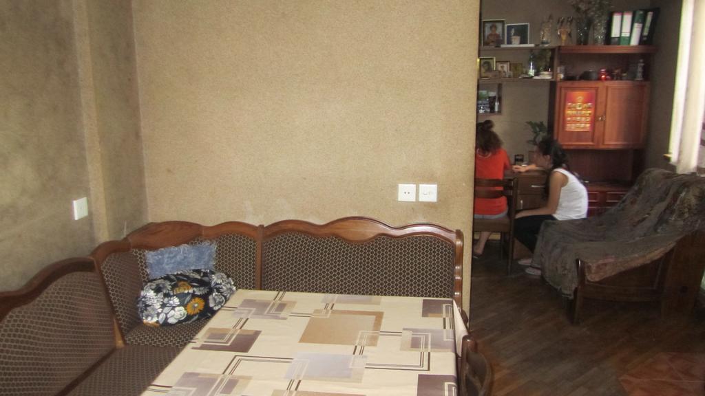Suliko Guest House Batumi Room photo