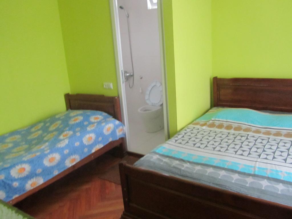 Suliko Guest House Batumi Room photo