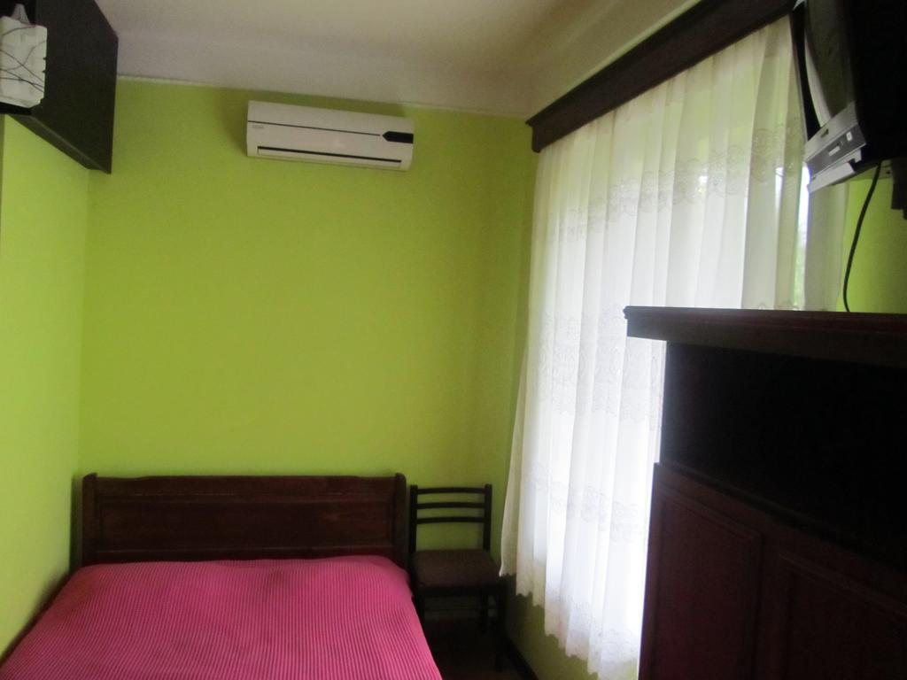 Suliko Guest House Batumi Exterior photo