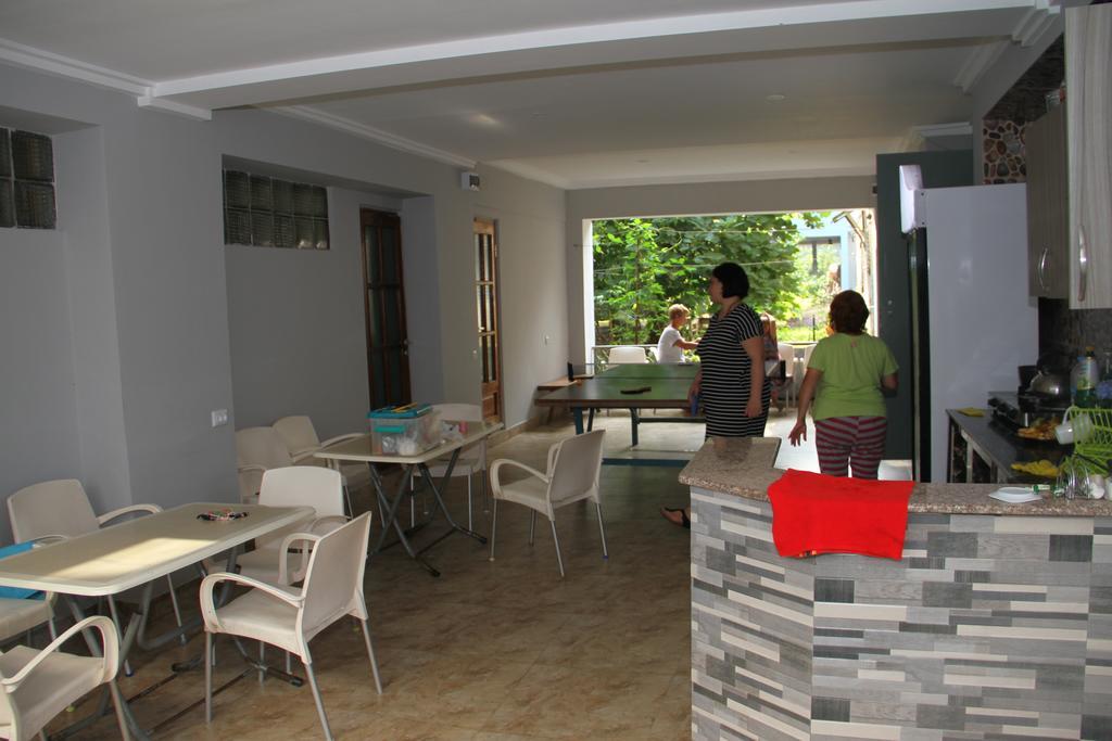Suliko Guest House Batumi Exterior photo
