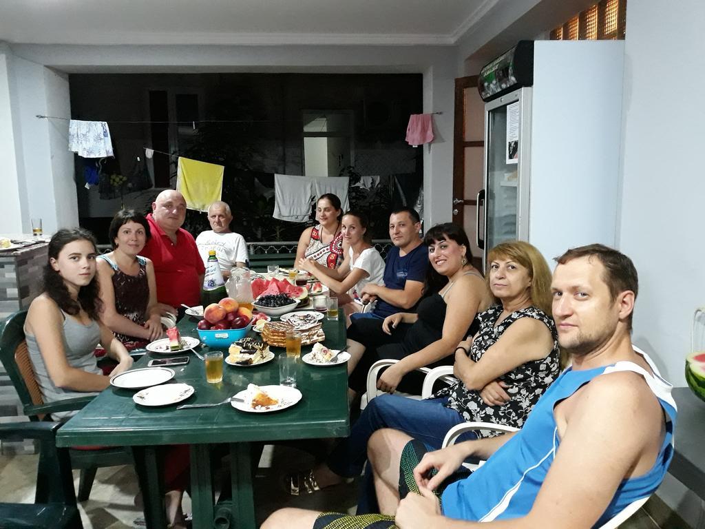 Suliko Guest House Batumi Exterior photo